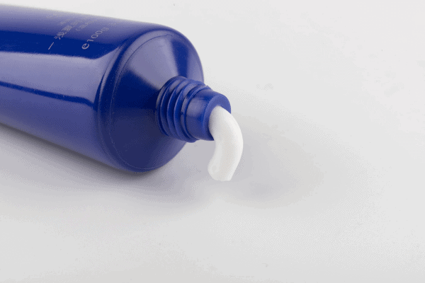 fluoride-toothpaste