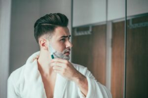 6 Essential Steps To Prevent Acne After Shaving