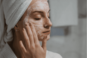 The 12 Best Face Washes For Acne Scars In 2022