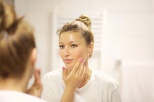 Trigger or Treatment? Does Hyaluronic Acid Cause Acne? | GoodGlow