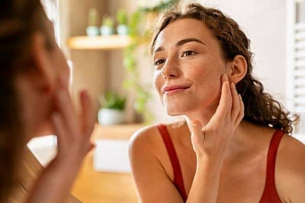 Best Moisturizers for Fungal Acne - Good Glow