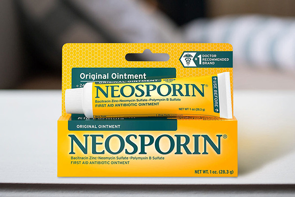 Does Neosporin Help Reduce Acne & Scarring? | GoodGlow